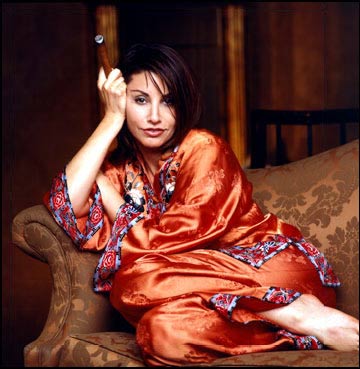 Gina Gershon